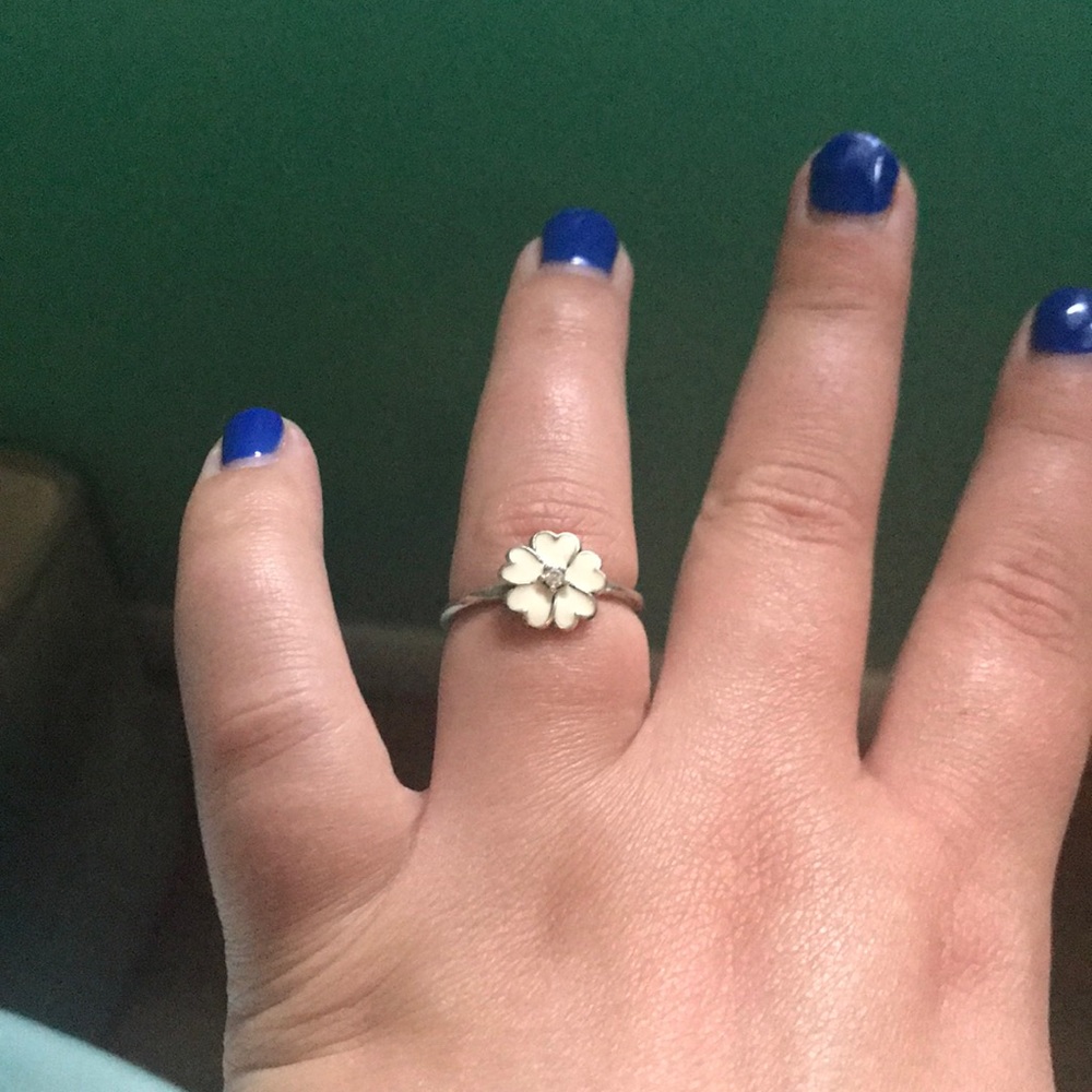 Pandora Ring
